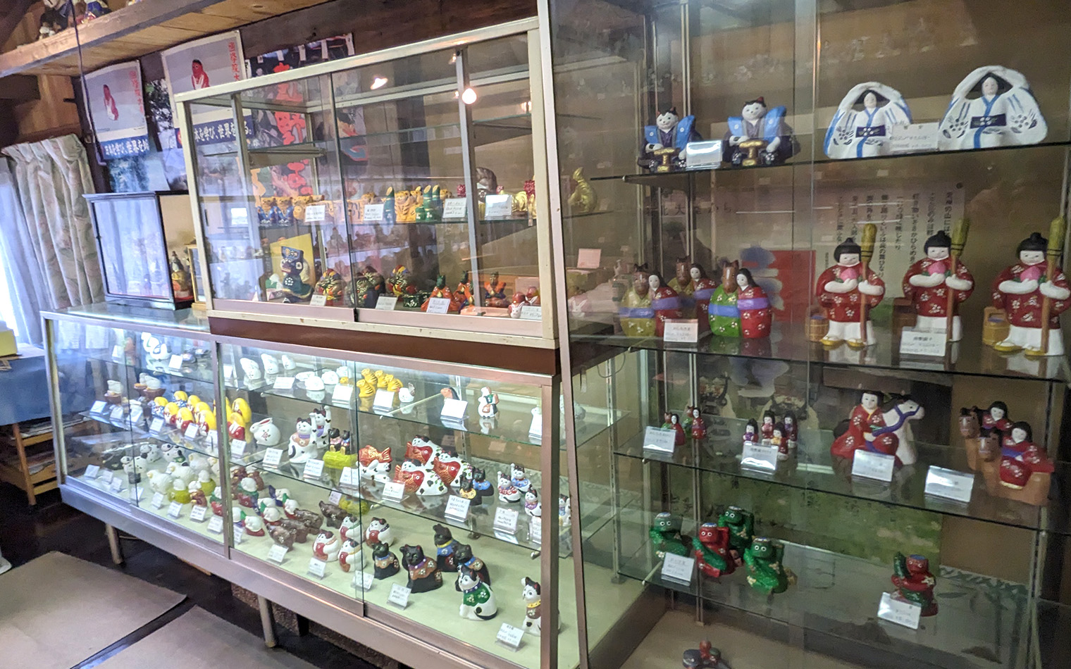 遠野郷土人形民芸村(佐々孝工房)