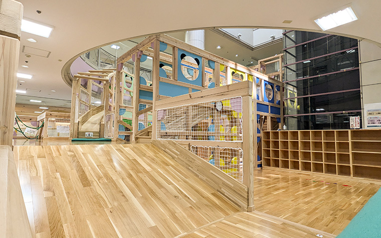 TOMOK ともっく(とぴあ子ども木の空間木製遊具)