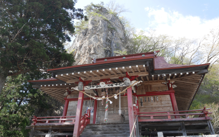 巌龍神社