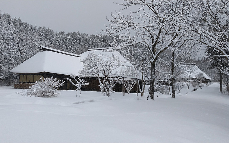 新年の遠野 ― 大正月から小正月への冬の祈り