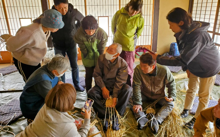 わらぐつをつくる技術を継承しよう ~わらじ・草履・雪ぐつづくり講座 ~